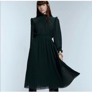 Zara Dark Green Long Sleeve Dress